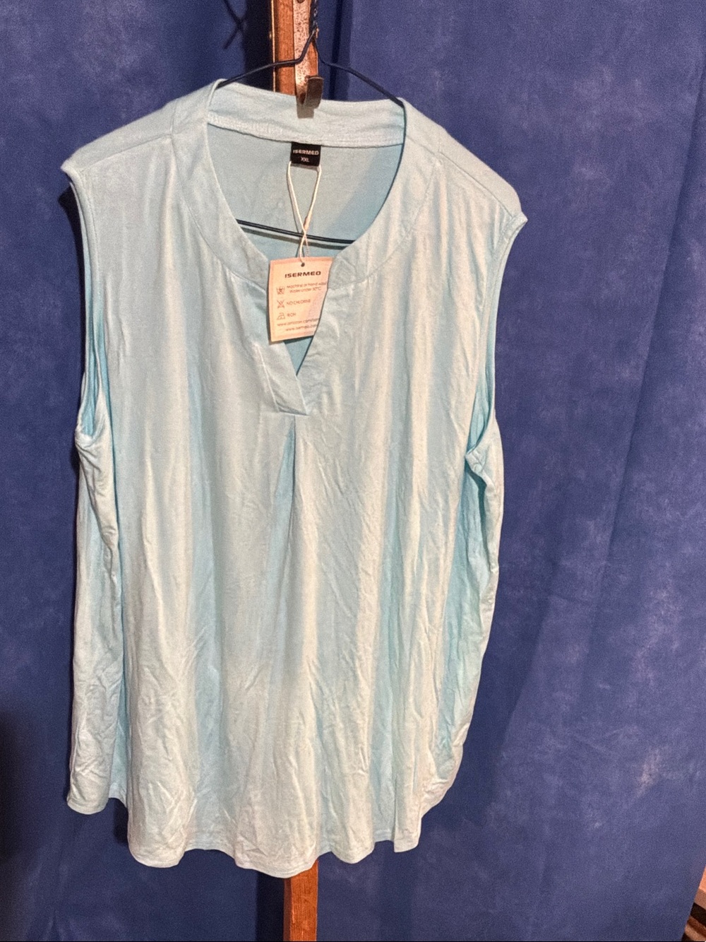 Sleeveless V-Notch Tank Top in Light Blue - ISERMED
